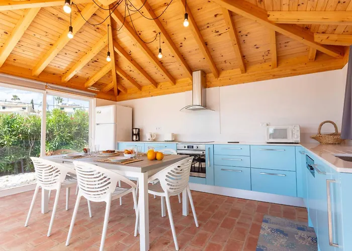 Matibora By Hellovacations *